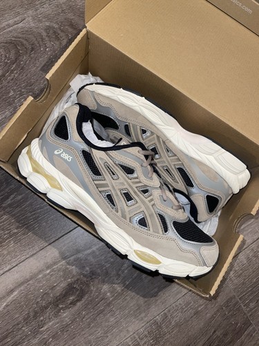 Asics Gel NYC Black Greige nuovo con scatola UK 7 grigio beige stile sportivo