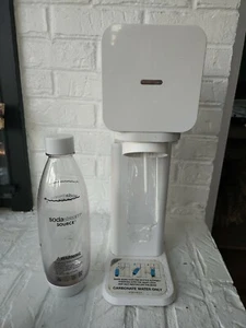 SodaStream Source Sparkling Carbonated Water Maker in White -- works great! - Picture 1 of 5