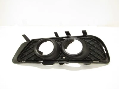 Cache antibrouillard garniture pare-chocs avant MERCEDES BENZ E W212 L. - Photo 1/4