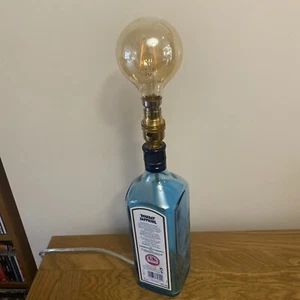 Upcycled Bombay Saphire blue bottle lamp with switched mains lead & Bulb - Picture 1 of 8
