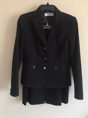 Traje de 6 faldas TAHARI para mujer, aspecto de mezclilla refinado azul marino con costuras doradas en la parte superior Foto 1 de 4