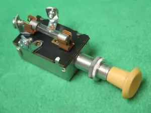 TRW UN-147A MARINE FUSED HEADLAMP HEADLIGHT FOG LAMP SWITCH 3 TERMINAL ACCESORIE - Foto 1 di 1