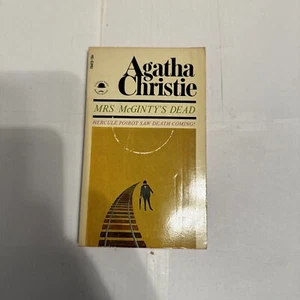 Mrs. McGinty's Dead, Agatha Christie, 1969 paperback, Pocket Books Paperback - Imagen 1 de 4
