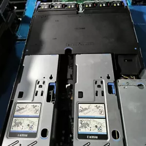 Dell PowerEdge R840 Server 24X2.5"/H730/4x8160 CPU 24Core/256G RAM/24X1.2T SAS - Picture 1 of 4