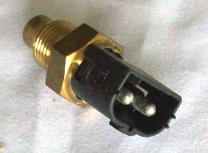 Engine Coolant Temperature Sensor - 1362644 - Volvo 760/780 (2.8L), 87-90 - Foto 1 di 1