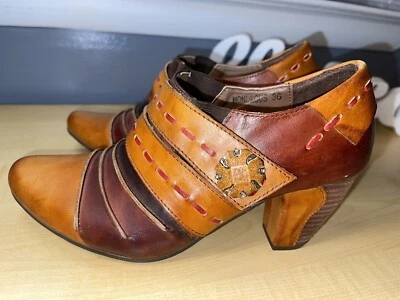 Spring Step Maravillosos Botines Occidentales 6 Marrón Óxido Apilado Tacón Alto Suroeste Foto 1 de 4