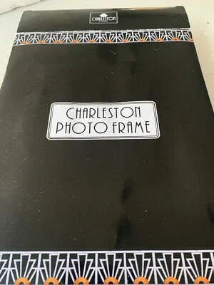 Marco de fotos por Charleston  Foto 1 de 4