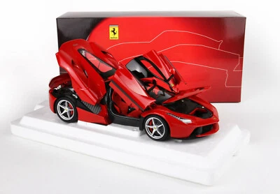 1:18 BBR Ferrari LaFerrari rosso corsa 322 / Techo negro / polybase - BBR182221 - Imagen 1 de 4