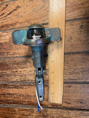 Wilcox Crittenden Ala de Murciélago Vidrio Lágrima Estrella Luz Nuevo LED/Sellos Con Montaje Foto 1 de 4