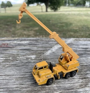 Vintage Zylmex Yellow P371 CRANE TRUCK Die Cast - Picture 1 of 5