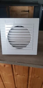 Badlüfter mit Rückstauklappe 100 mm - Bild 1 von 3