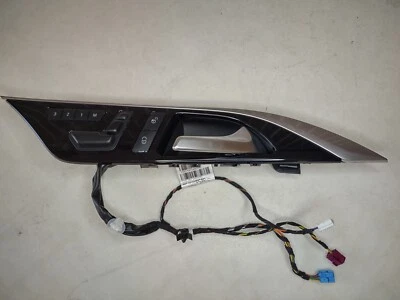 Infiniti QX30 2018 pasajero puerta delantera manija interior con interruptor de asiento/bloqueo Foto 1 de 4