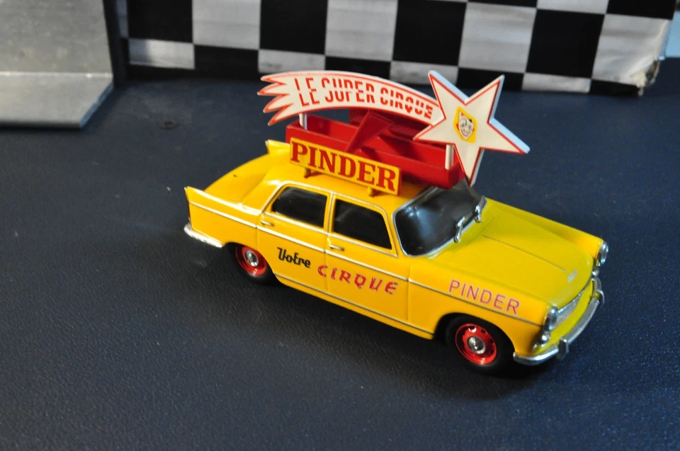 1/43 CIRCO PINDER-PEUGEOT 404 - Immagine 1 di 2