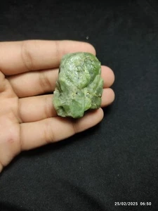Enorme trozo de peridoto natural de 306,5 quilates de piedra preciosa de colección - Imagen 1 de 8