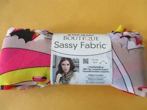 ROTES HERZ BOUTIQUE FRECHER STOFF 30 YARDS MEHRFARBIGE GRAFIK - Bild 1 von 5