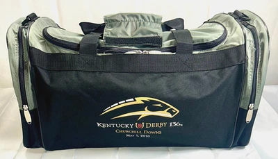 Спортивная сумка 136th Kentucky Derby Churchill Downs с логотипом прибл. 20 «X 10» очень изящный - Изображение 1 из 4