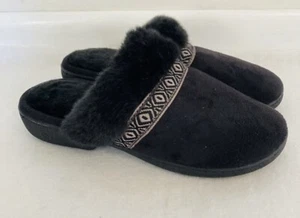 Isotoner Women’s Memory Foam Slippers Black Faux Fur Eco Comfort Size 8.5-9 - Picture 1 of 10