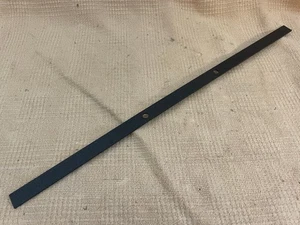 Yakima SINGLE Replacement SkyBox Seal Strip Cargo Box - Bild 1 von 3