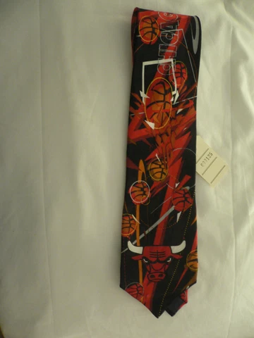 NBA Chicago Bulls Neck Tie 100% Silk No2 VERYNICE/VERY OLD!!!! Cover