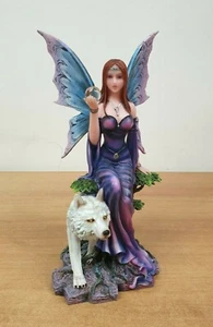 FAIRY ELFEN FEES FATA HADAS VIOLA SEDUTA SU ALBERO CON LUPO BIANCO NO LES ALPES - Imagen 1 de 8