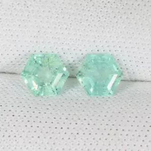 Coppia 0,75 Cts Miglior Cristallo Verde Dalla Colombia Smeraldo Naturale Fantasia Taglio Stella.!! - Foto 1 di 2
