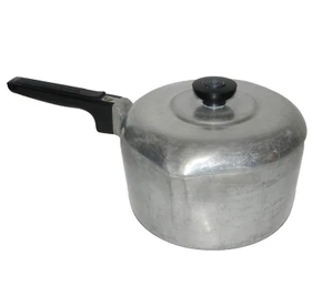 Vintage Wagner Ware Magnalite 3 Qt Sauce Pan 4683 M With Lid - Picture 1 of 13