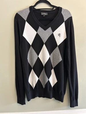 Suéter Express Argyle Cuello en V Negro Gris Blanco Foto 1 de 4