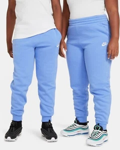 Nike Sportswear Club Fleece Joggers Big Kids FD3009-450 Pants Swoosh Size S+ - Picture 1 of 1
