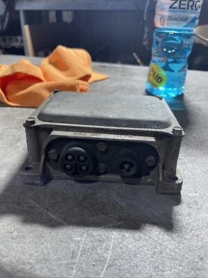 MÓDULO DE CONTROL DE ENCENDIDO BOSCH MERCEDES-BENZ W114 0227051024 CON CABLEADO Foto 1 de 2