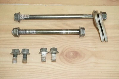 Yamaha YZ400F 1998 YZ400 soportes de motor soporte perno de suspensión 5BE-21417-00-00 Foto 1 de 4