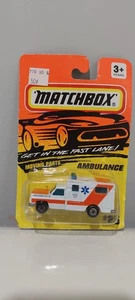 Vintage Matchbox 1993 #25 AMBULANCE White Orange Stripe - Picture 1 of 4