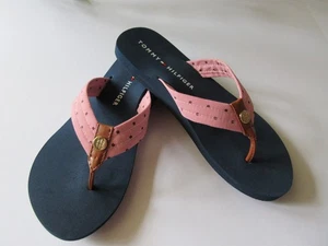 Chanclas Tommy Hilfiger TWCEAZI-M azul con correa de tela color coral nuevas - Imagen 1 de 4