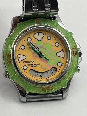 Casio Reloj de Buceo Analógico Digital Tornillo Trasero Alta Resistencia al Agua Modelo 5700 Foto 1 de 4