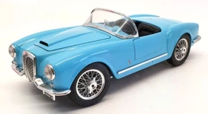Burago 1/18 Scale Diecast 3010 - 1955 Lancia Aurelia B24 Spider - Blue - Picture 1 of 5
