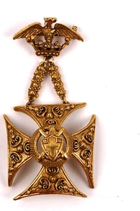 Vintage Florenza Gold Tone Heraldic Maltese Cross Brooch Shield Eagle Crest - Picture 1 of 7