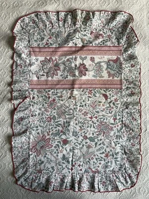 Vintage - Floral Oxford Pillowcase - (With Ruffle) - Good Condition - Image 1 of 4