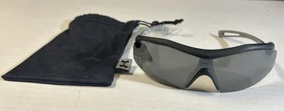 Gafas de sol deportivas Under Armour UA DRAFT para hombre - negras/grises Foto 1 de 4