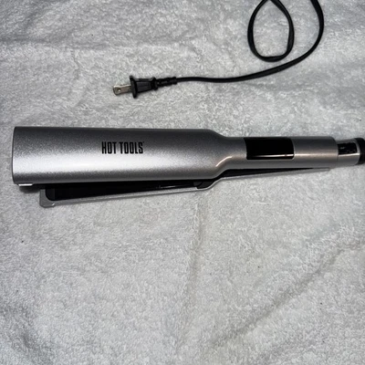 HOT TOOLS Pro Signature Digital Ceramic titanium Flat Iron, 1.5  Inch - Image 1 of 4