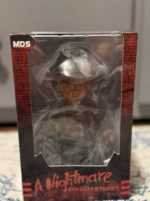 A Nightmare On Elm Street - MEGA Scale Mezco Toys Figure Brand New SEALED - Image 1 of 4