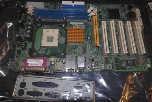 Socket 478 Motherboard 8x AGP PCI IDE FDD Matsonic MS9127C - Picture 1 of 15
