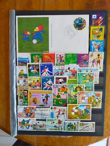 +30 Timbres FOOT & 1 FDC ( lot 8 ) - Photo 1/1