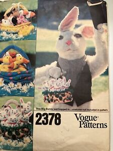 Vintage Vogue Pattern 2378 Craft EASTER BASKETS W/ Baby Animals Chicks Bunnies