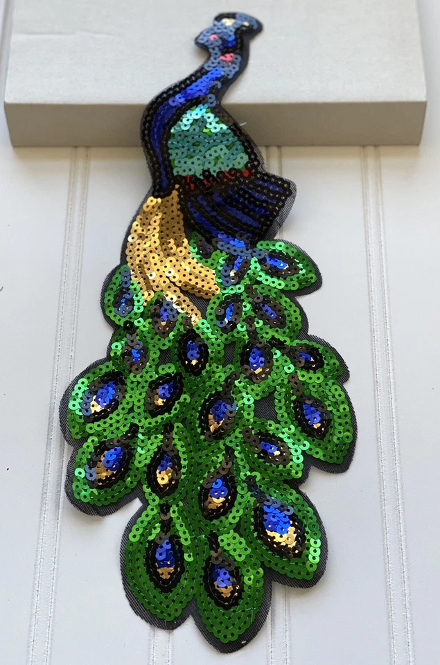 Apliques/parches de pavo real bordados con lentejuelas para costura/novia/artesanía Foto 1 de 4