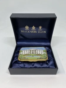 Halcyon Days White House In The Summer - Picture 1 of 5