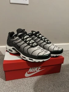 Nike Air Max TN Sequioa / Black Cargo Khaki Size UK 10 💨📦READY TO SHIP 💨📦 - Picture 1 of 8