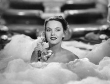 1932 LUCILLE BREMER Bubble Bath in YOLANDA AND THE THIEF PHOTO   (173-b)