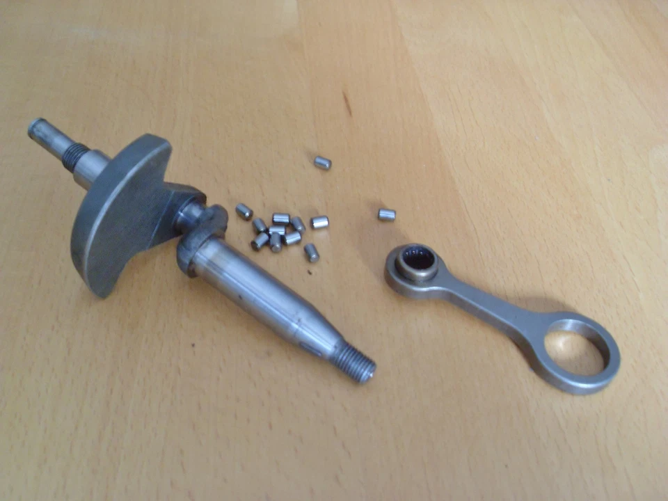 Kurbelwelle Dolmar 100-102, PS 33-39, PS 3XX-4XX (957120028) - Bild 1 von 1