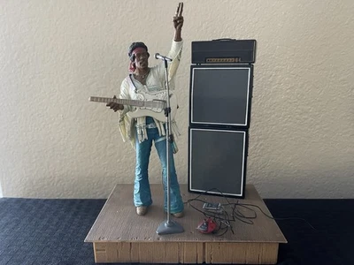 Figura de acción suelta MCFARLANE TOYS JIMI HENDRIX 1969 WOODSTOCK + ESCENARIO 2003 Foto 1 de 4