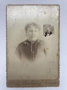 W. L. Bachelder Fotostudio Durand, Wisconsin Vintage Kabinettkarte eines Paares - Bild 1 von 2