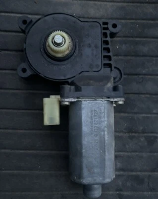 Motor ventana eléctrica BMW 325i 2003 67628362066 serie E46 OEM trasero izquierdo Foto 1 de 4